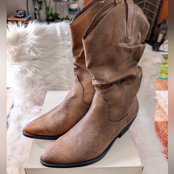 Style & Co. Brown Slouchy Western Boots - Picture 7 of 10